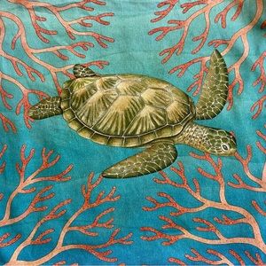 2 decorative pillow covers.